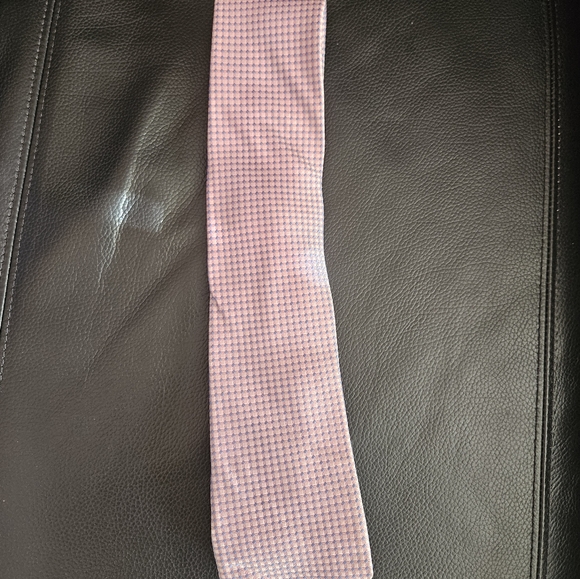 Izod pink blue tie 100 silk - Picture 1 of 4